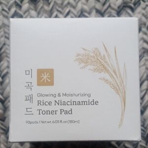 Korean Glowing & Moisturizing Rice Niacinamide Toner Pad